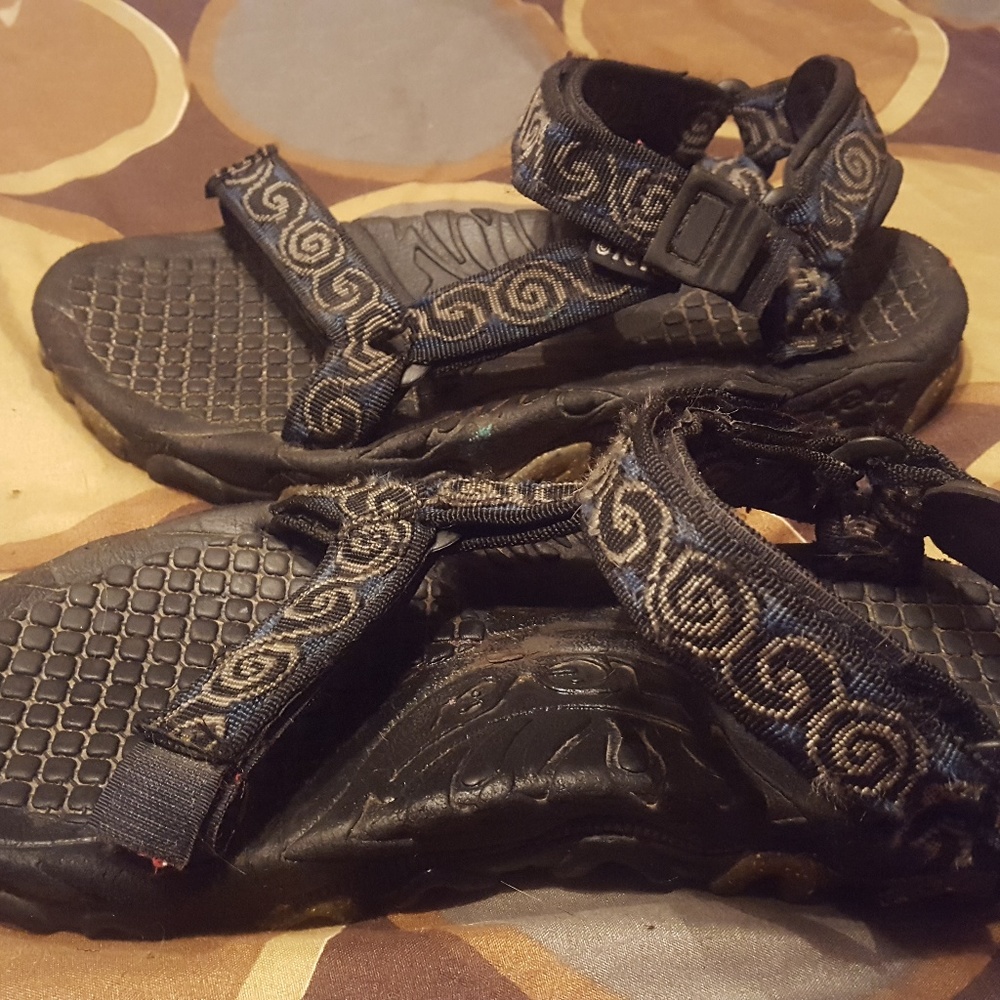 Womans Teva Hurrican Snow Peak Sandals